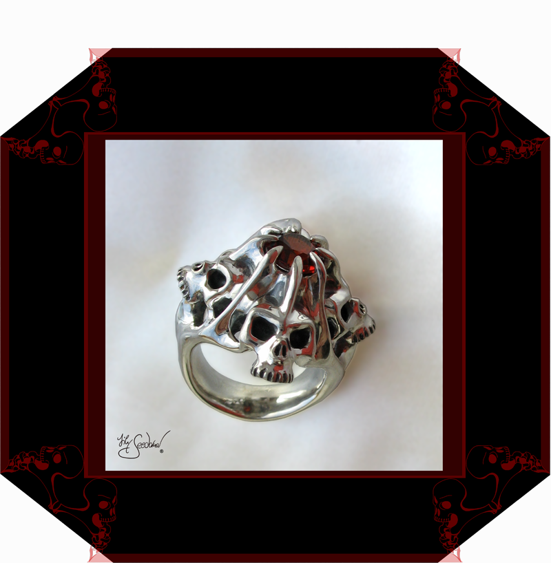 LilySeedorna-OrnamentumExMedio-Vanitasgedanke-Vanitasring-Ring_Vanitas3-3-barockes_Design-Fantasyschmuck-Gothic-Silber-Drachenschmuck-Lily-Seedorna_ist_eingetragenes_Markenzeichen
